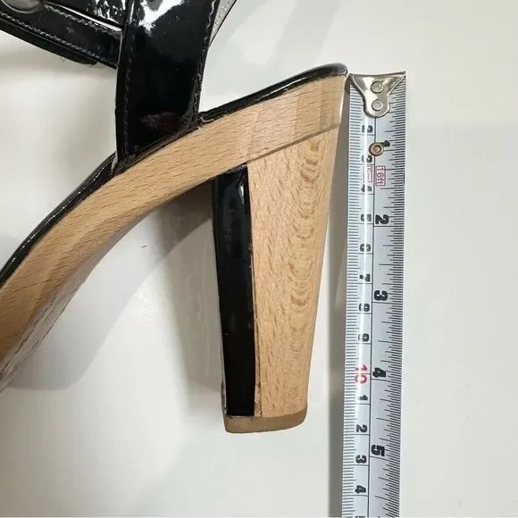 Theory patent leather heeled sandals - Picture 7 of 8